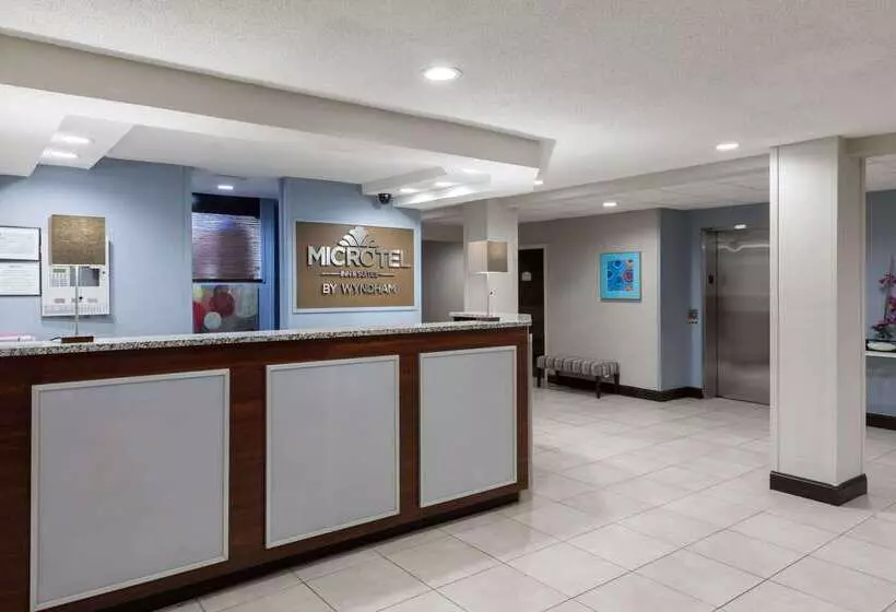 Microtel Inn & Suites By Wyndham Greenville / Woodruff Rd