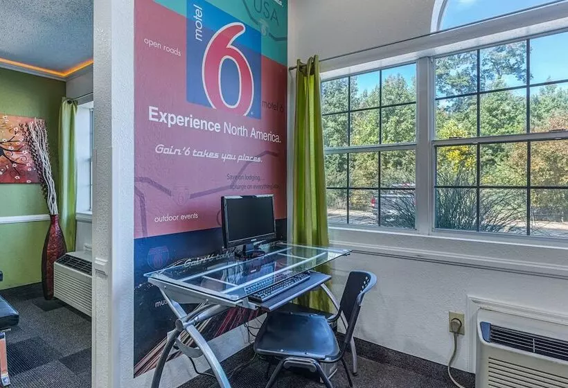 Motel 6simpsonville, Sc Greenville