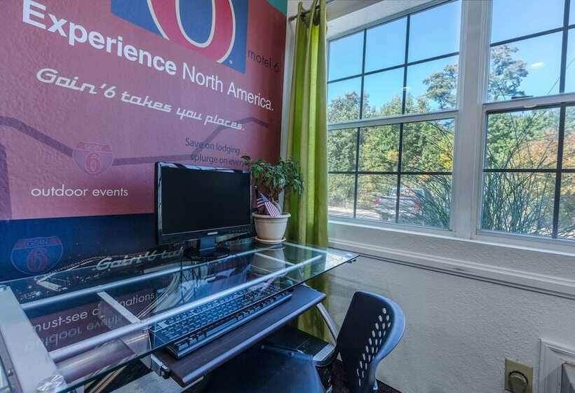 Motel 6simpsonville, Sc  Greenville