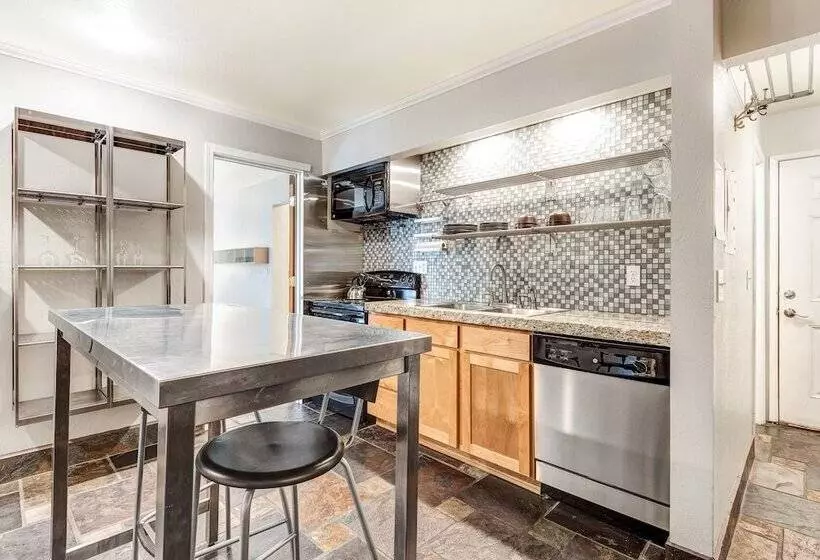 مُتل Bend Riverside Condos Near Downtown Bend