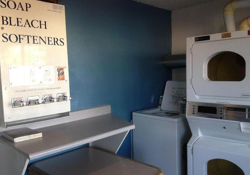 モーテル Windsor Inn Lake Havasu City