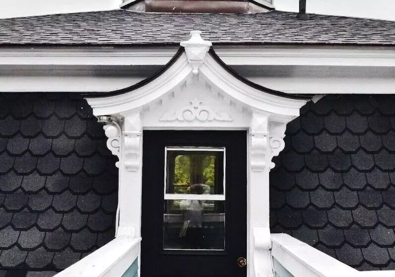 The Hotel Marblehead