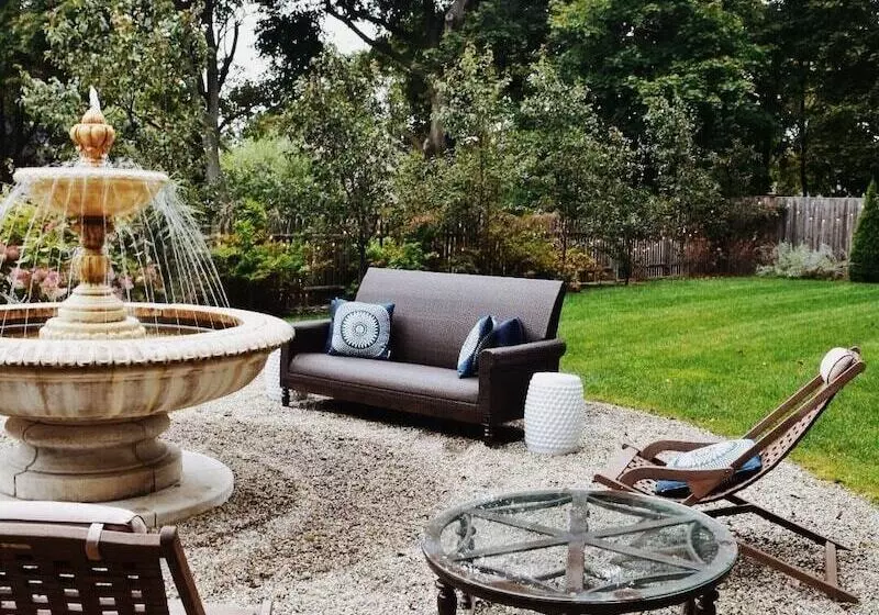 The Hotel Marblehead