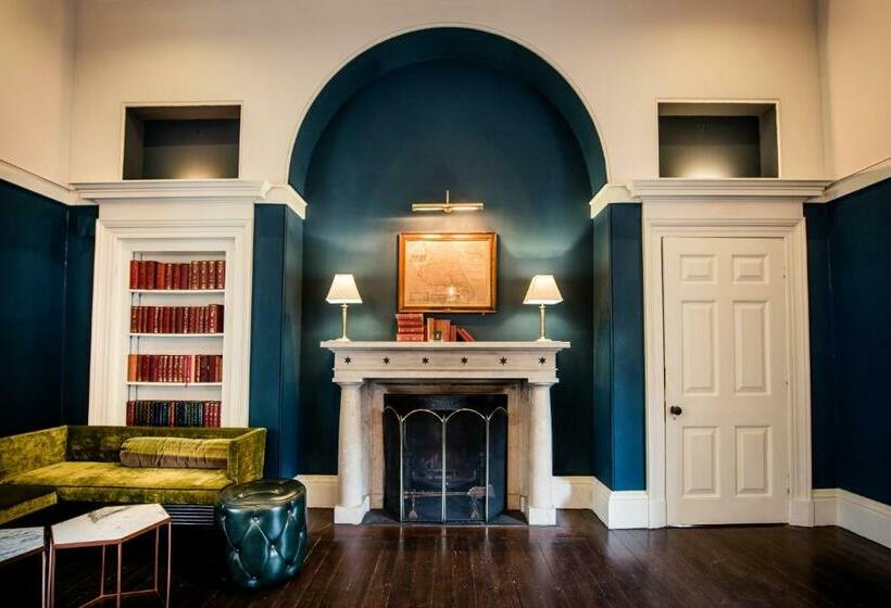 צימר Saltmarshe Hall