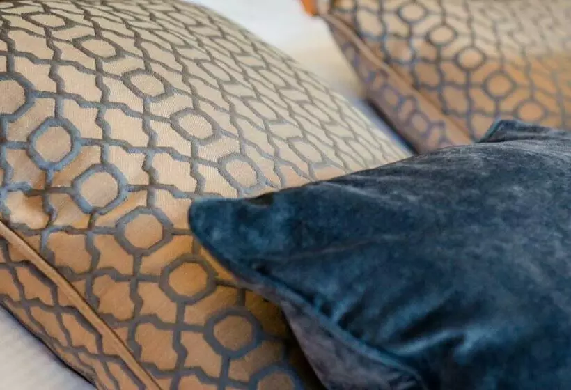 Aamiaismajoitus (B&B) Saltmarshe Hall