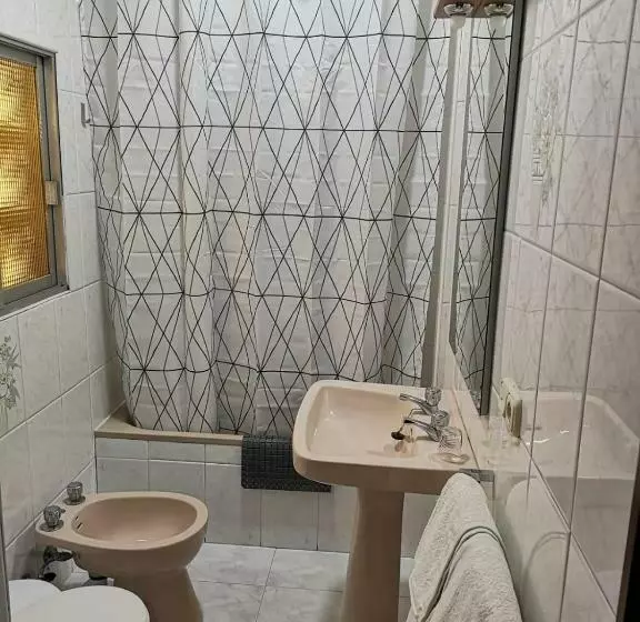 Hostal Pensión Rosada