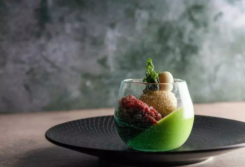 هتل Emara Ole Sereni Nairobi Park View