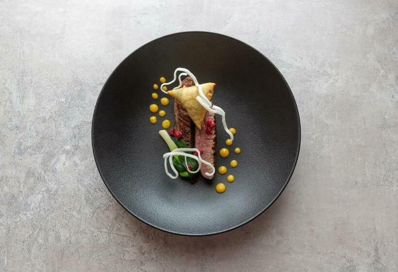 هتل Emara Ole Sereni Nairobi Park View