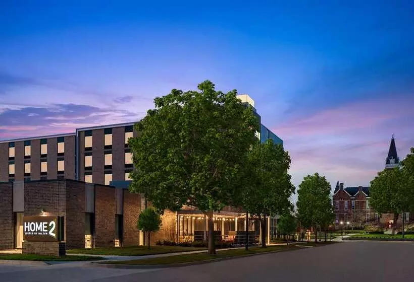 هتل Home2 Suites By Hilton Des Moines At Drake University