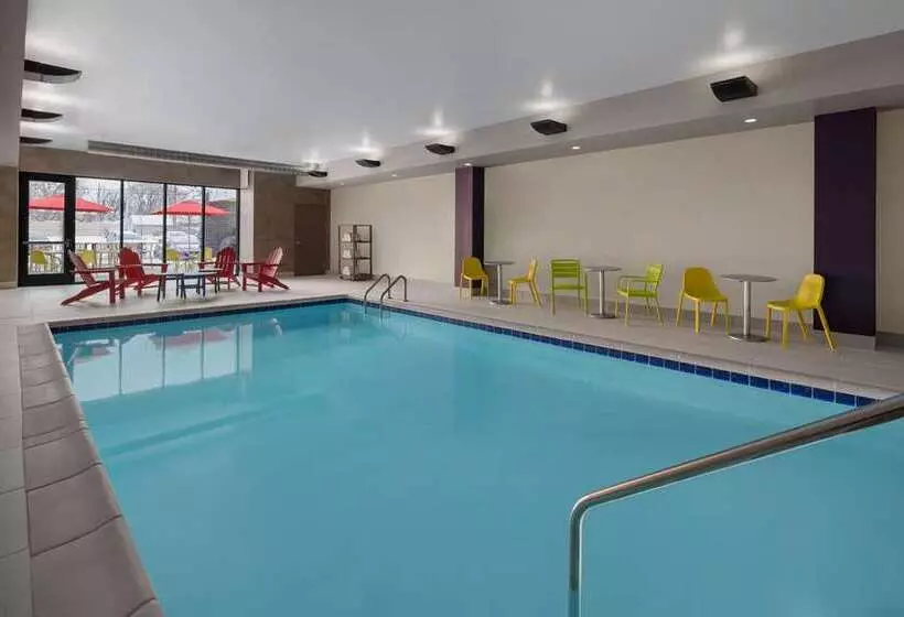 هتل Home2 Suites By Hilton Des Moines At Drake University