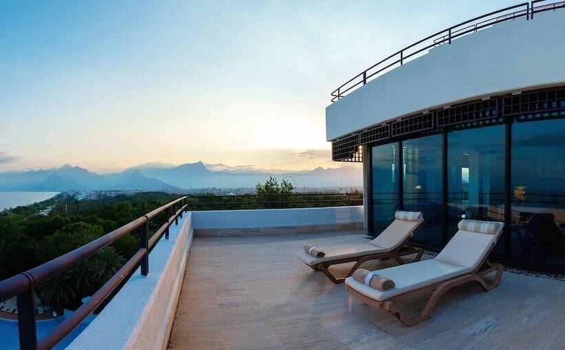 هتل Medworld Health & Rehabilitation Center Antalya