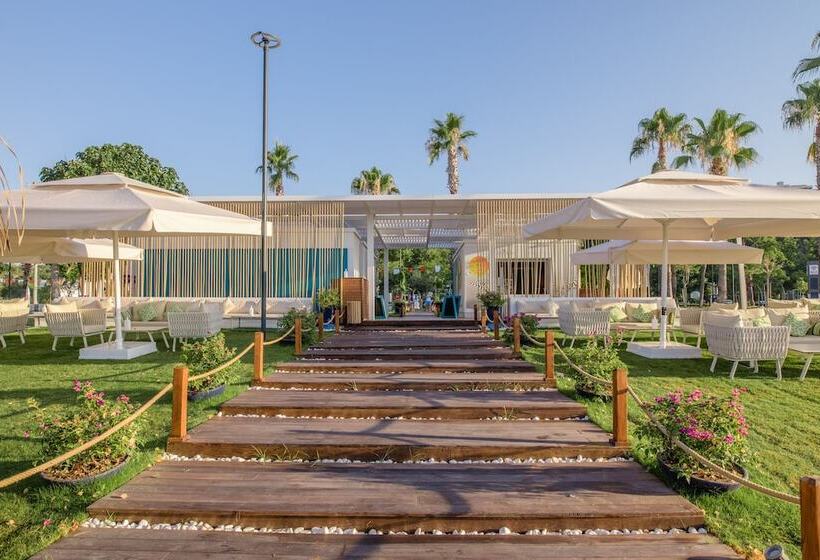 هتل Medworld Health & Rehabilitation Center Antalya