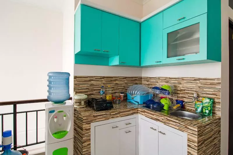 Hotel Oyo 3256 Rukost I8