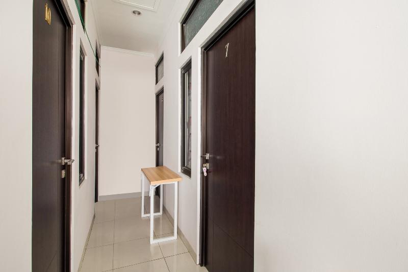 فندق Oyo 3256 Rukost I8