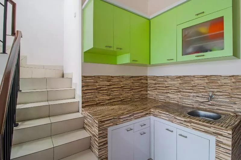 Hotel Oyo 3256 Rukost I8