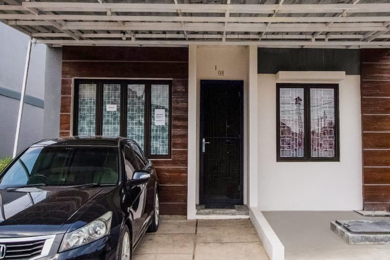 فندق Oyo 3256 Rukost I8