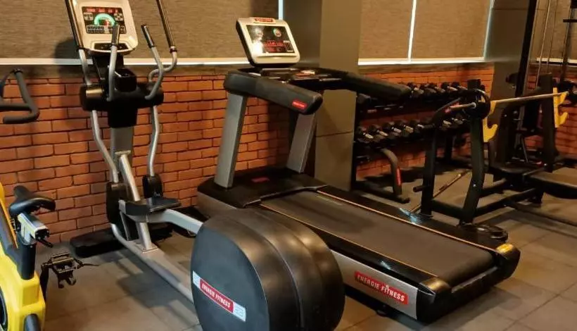 ホテル Ravi Residency