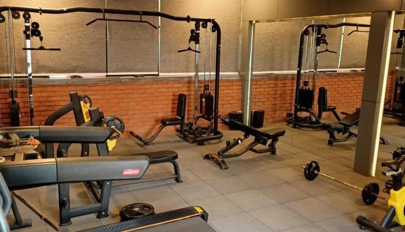 Hotel Ravi Residency