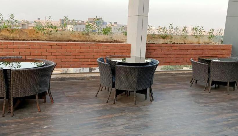 Hotel Ravi Residency