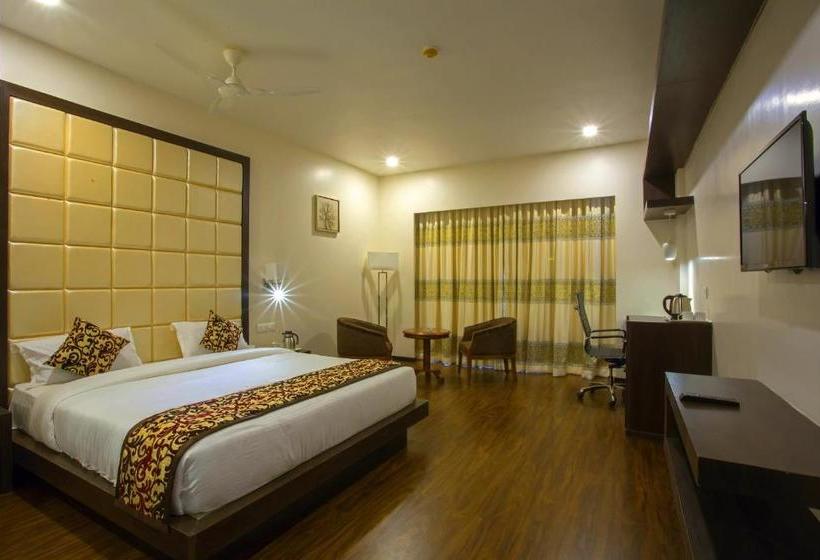 Hotel Ravi Residency
