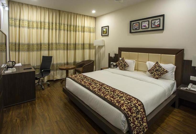 Hotel Ravi Residency