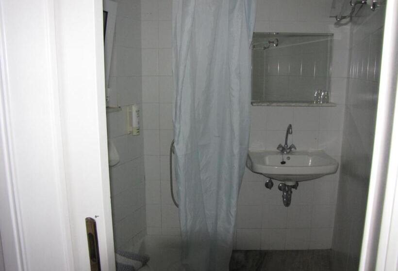 Karystos Mare Apartments