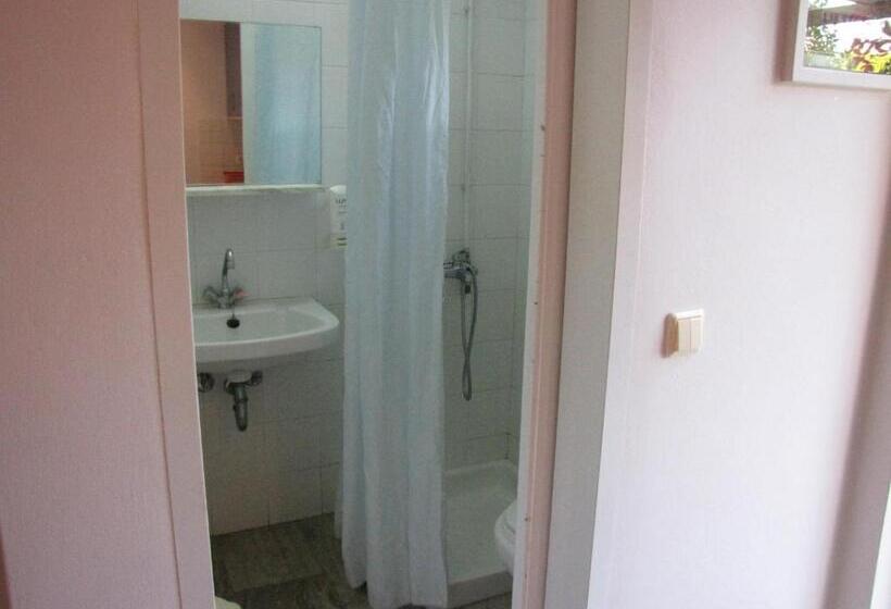 Karystos Mare Apartments