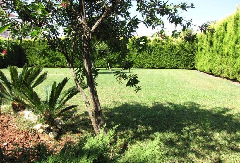 Karystos Mare Apartments