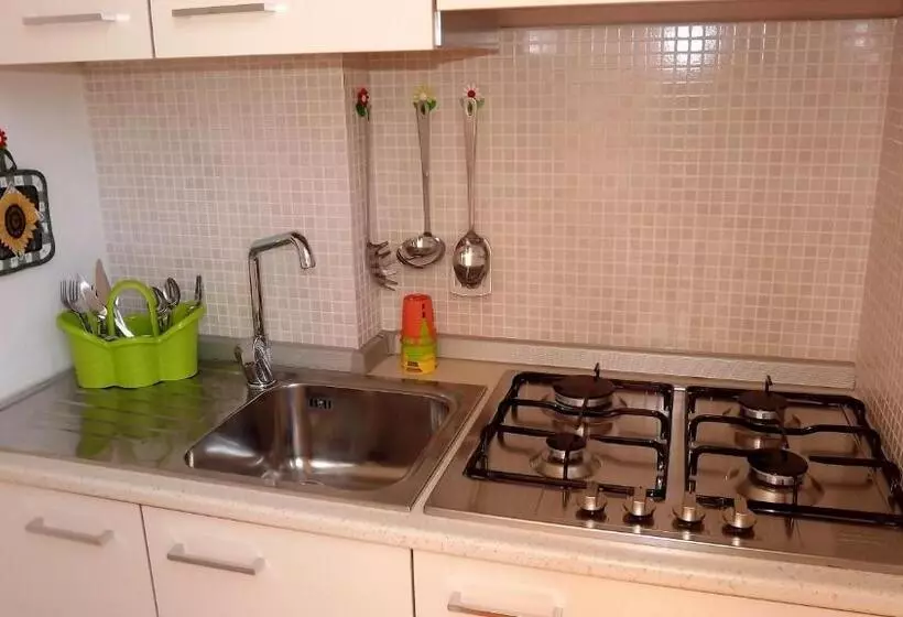 پانسیون B&b Delfinia