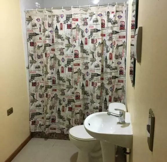 ペンション Hostal Cauquenes