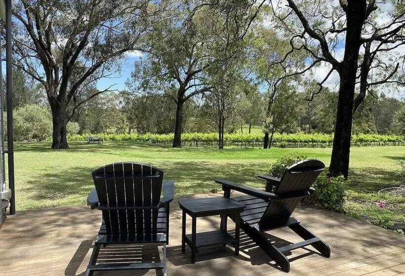 پانسیون Mccaffrey's Estate