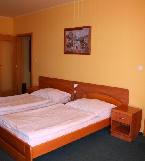 بنسيون Penziónq