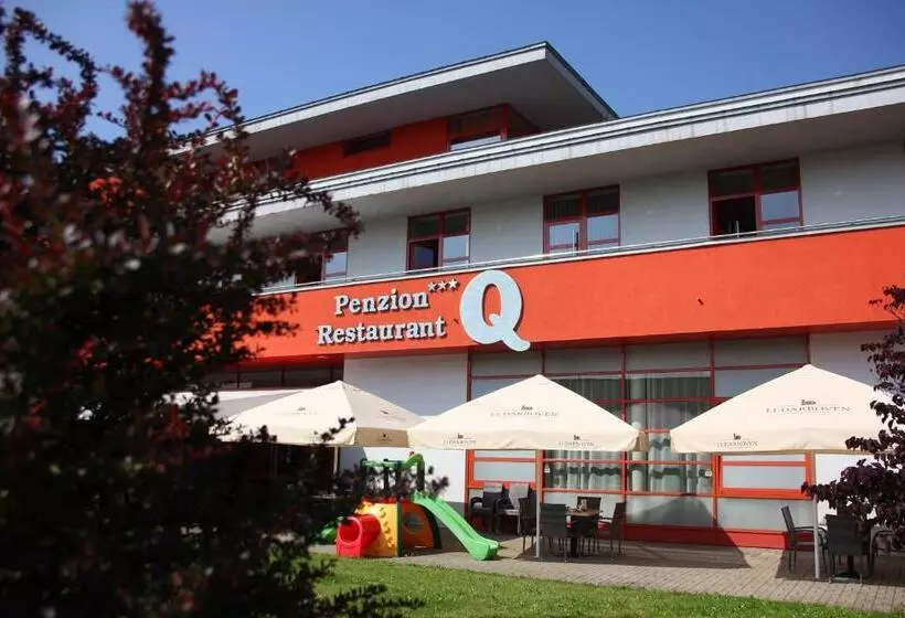 پانسیون Penziónq