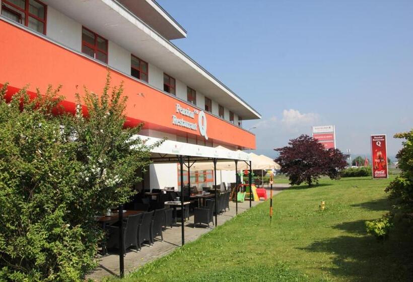 بنسيون Penziónq