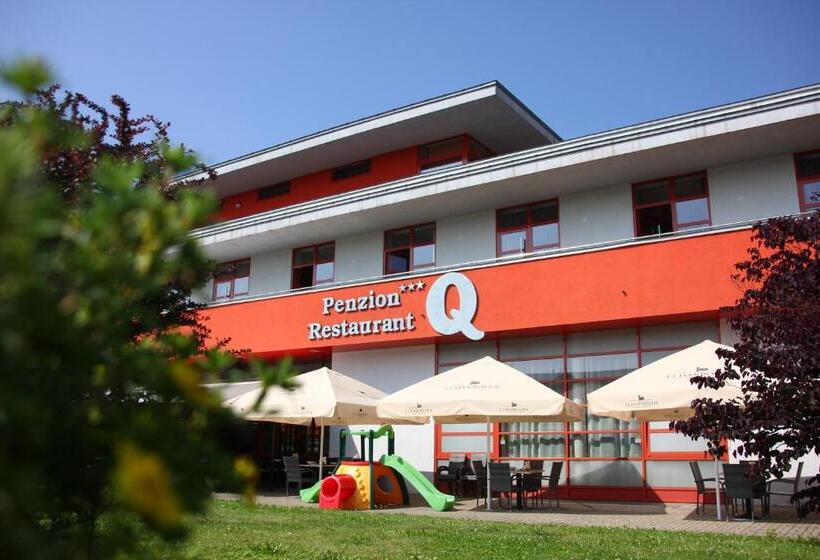 بنسيون Penziónq