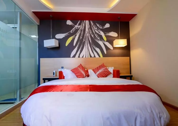 Thank Inn Chain Hotel Sichuan Luzhou Longmatan District Trade City