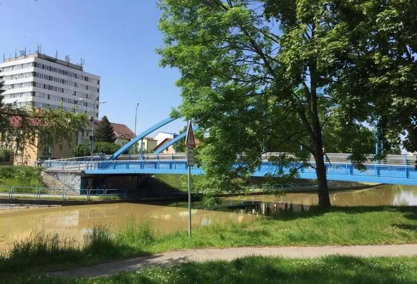 Retkeilymaja Penzion  Leslav