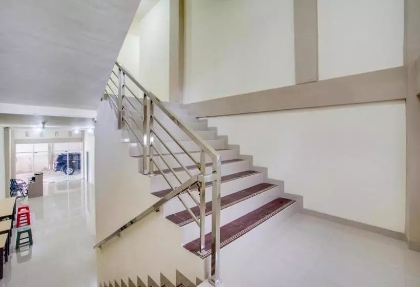 ホテル Oyo 1035 Patal Residence