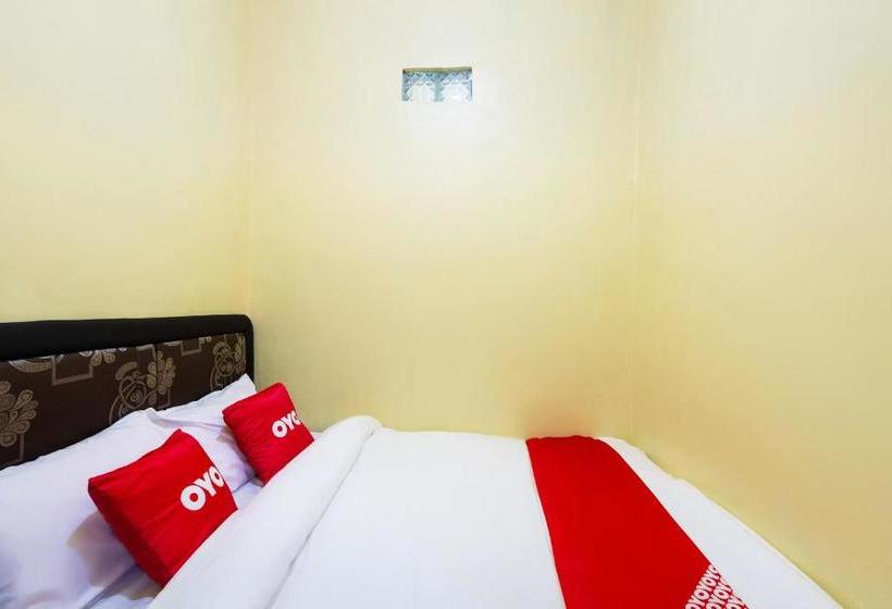 ホテル Oyo 2957 Erlina Homestay