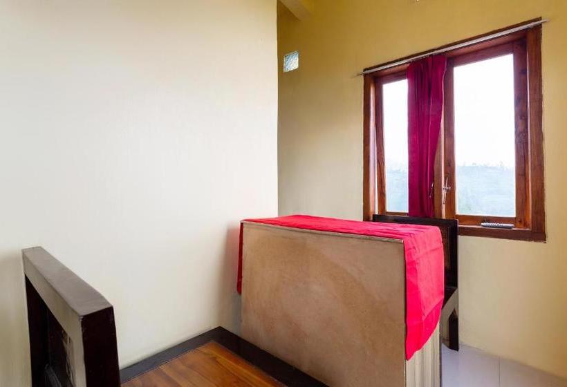 ホテル Oyo 2957 Erlina Homestay