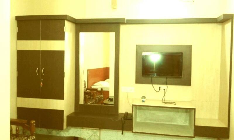 בית מלון כפרי Palace Inn