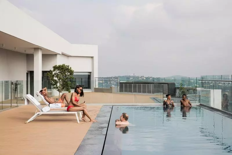 Hotelli The Capital Menlyn Maine Trilogy