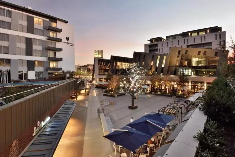 Hotelli The Capital Menlyn Maine Trilogy