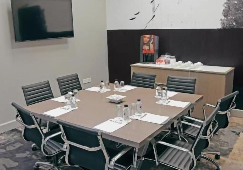 酒店 The Capital Menlyn Maine Trilogy