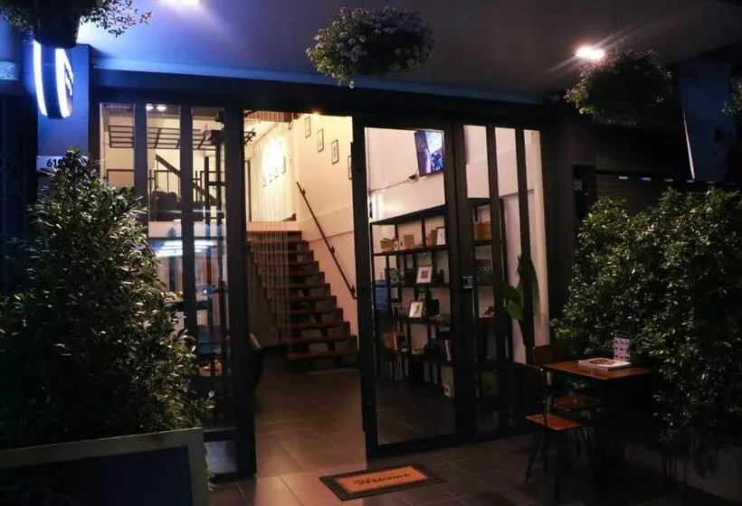 Backpack Hostel
