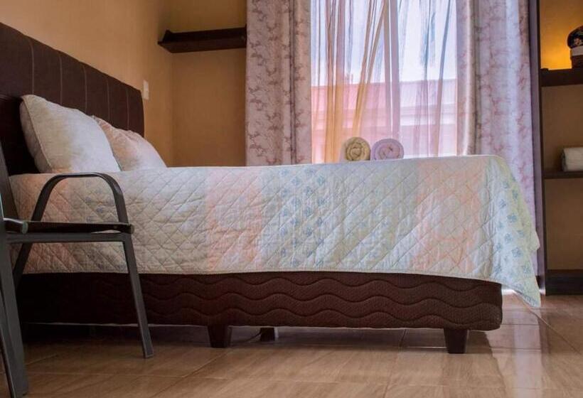 تختخواب و صبحانه Villas Orosi Valley Lodge