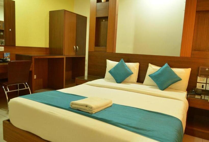 בית מלון כפרי Cubbon Suites   10 Minute Walk To Mg Road, Mg Road Metro And Church Street