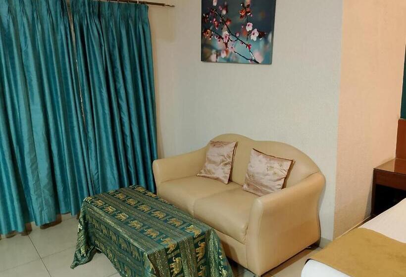 בית מלון כפרי Cubbon Suites   10 Minute Walk To Mg Road, Mg Road Metro And Church Street