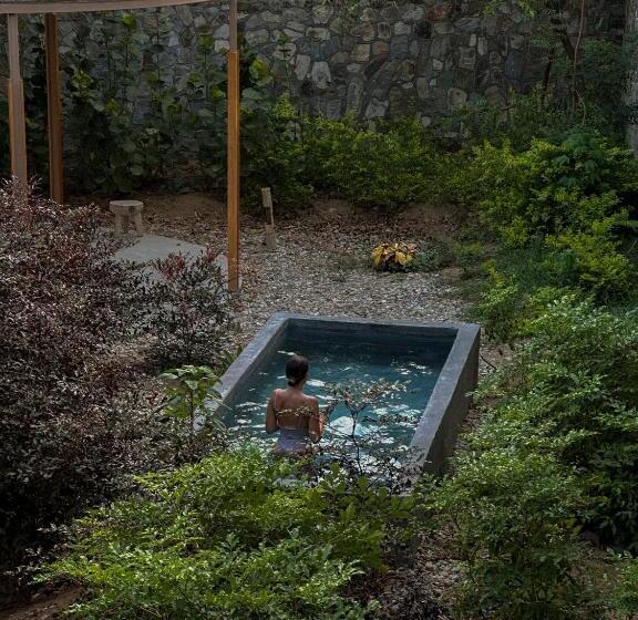 בית מלון כפרי Monte Uzulu Boutique