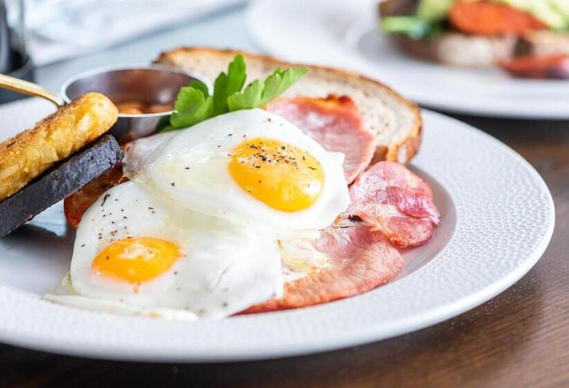 Отель The Bulls Head By Innkeeper S Collection